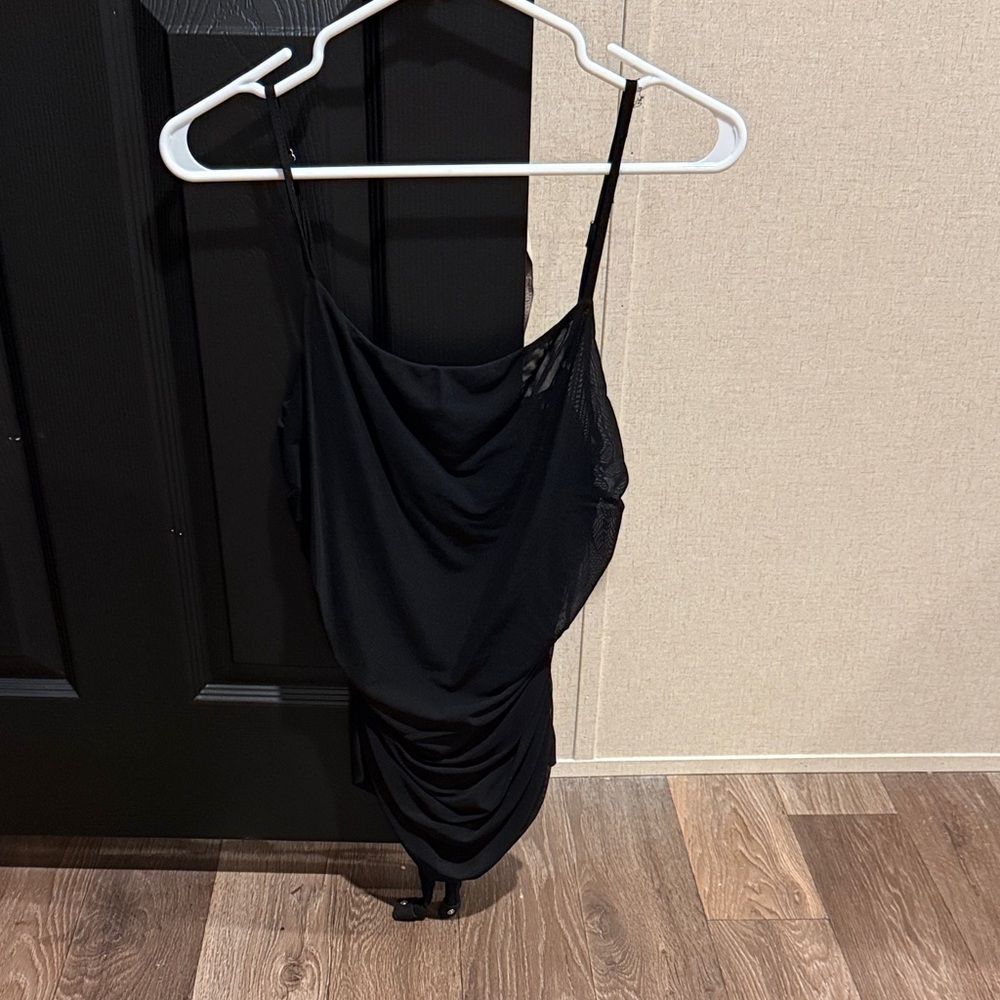 Le Lis Elegant Black bodysuit